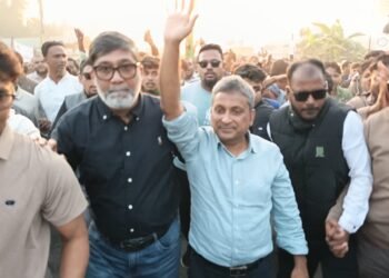 ‘আমাদের হাইকোর্টে রেখে এমপি হওয়ার স্বপ্ন দেখছে একটি দল’ -সরওয়ার আলমগীর