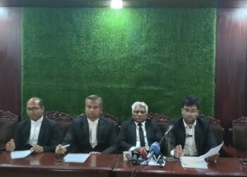 ধানের শীষের প্রার্থীর প্রতীক বরাদ্দ নিয়ে  চট্টগ্রামের জেলা প্রশাসকের বিরুদ্ধে অপপ্রচার, প্রতিবাদে সংবাদ সম্মেলন