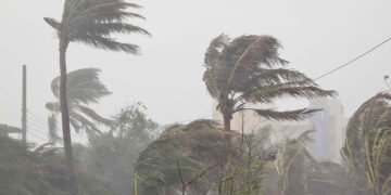 সন্ধ্যার মধ্যে ৬ জেলায় ঝড়ের শঙ্কা